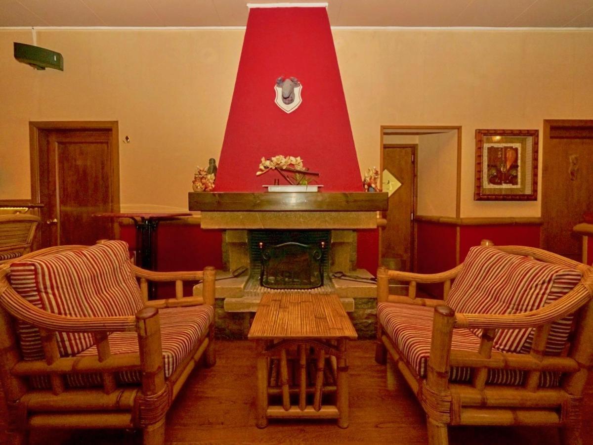 Hotel Palarine Erts Esterno foto